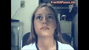 Webcam - amateur girl strips