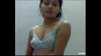 Delhi Girl Niddi Hot Leaked MMS