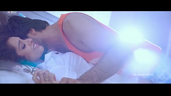 vídeo romântico quente de sexo feminino universitário indiano