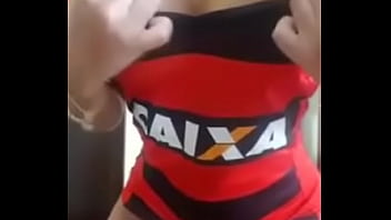 Morena carioca Flamengo fan in nude video