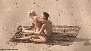 Sexe chaud à la plage