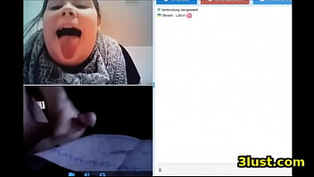 ランダムCam2Cam：ウクライナの女の子は彼女の舌にザーメンを望んでいます