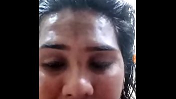 Kerala girl showing boobs for money ( keerthana Rajesh)