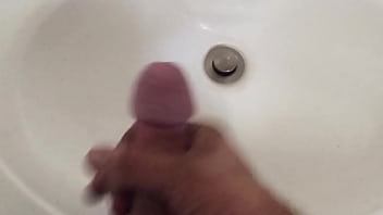 Masturbating in my friends batheroom