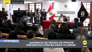 Peruvian prosecutor José Domingo Perez puts a v. to the Fujimori lawyers