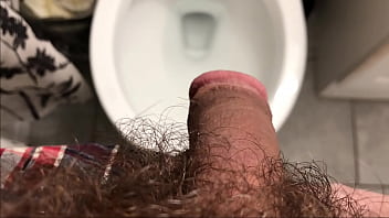 Naughty OsoFroze Peeing in Doctor's Toilet HD