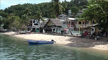 Buck Wild présente la plage Sabang à Puerto Galera aux Philippines