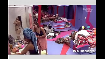 Paula Sperling Showing Pussy and Breasts at BBB19