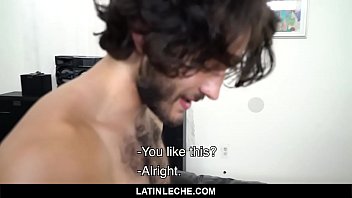 LatinLeche - Два голодных до члена гетеросексуалов трахают друг друга за деньги