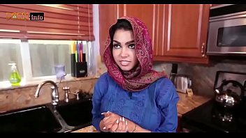 Caliente árabe bi musulmana es follada por hombre XXX video caliente
