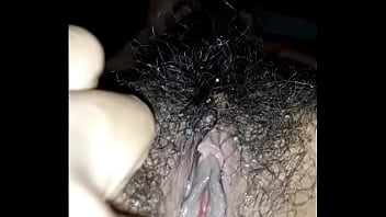 lubricating this rich vagina .. It hurts a lot !!! He says...