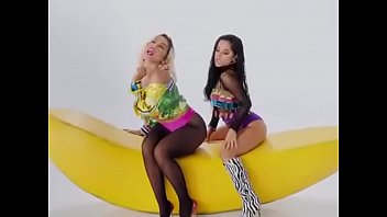 Anitta con Becky G - Banana (video musicale ufficiale) Anitta Anitta