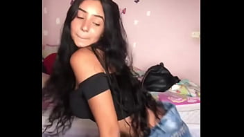 WHO IS THIS GIRL? who is she? TWERK BEAUTIFUL GIRL DANCING HOT SEXY