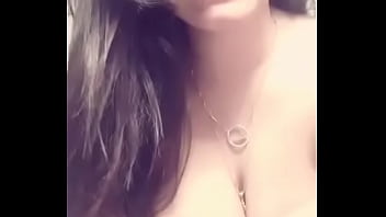 desi girl selfie boobs