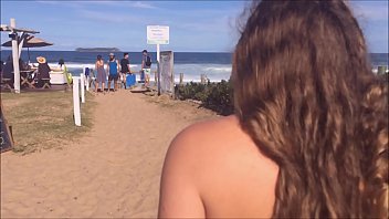 يوتيوب ماذا يحدث على شاطئ العراة؟