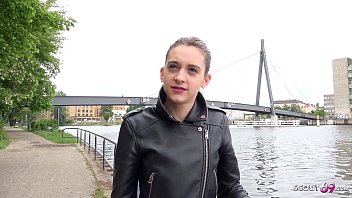 scout tedesco anale per bambina 18 anni di giovane ragazza delizia al casting di strada