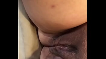 La vagina depilada de mi mujer