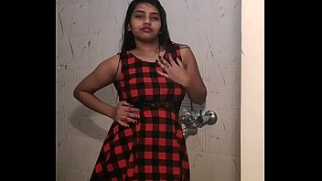 Indian Teen Bathroom Shows Naked Booty And Wet Pussy