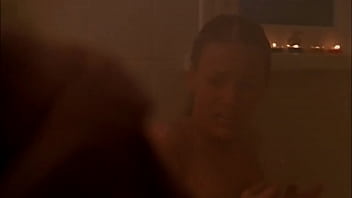 Tania Saulnier: Sexy Shower Girl (Kürzere Version) - Smallville (Englisch & Spanisch Mix)