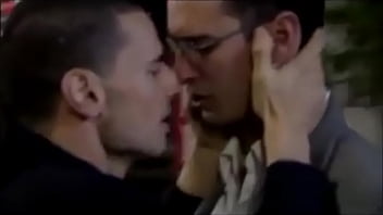 Gay Kisses From The Movie Antarctica | gaylavida.com