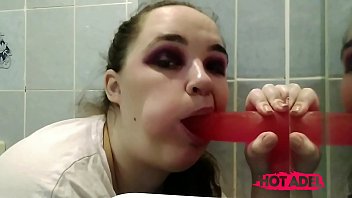 BBW stepsister when alone at home sucks and jerks off 's dildo in the bathroom