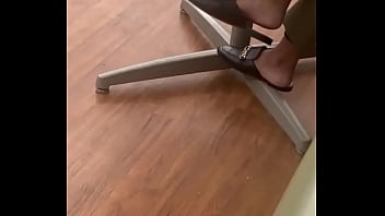 Indian shoe play dangle at work