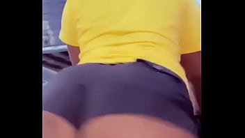 Lagos girl tweaking her ass outdoor