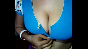 Horny Indian step Mom displaying boobs to her