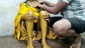 On the pretext of applying turmeric to a desi girl a day before her marriage, her friend fucked her
