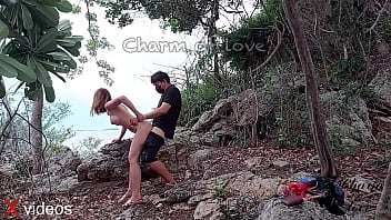 fazendo sexo em uma ilha com um estranho
