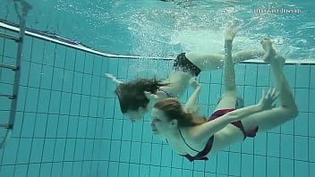 Nastya e Libuse, as garotas mais gostosas debaixo d'água