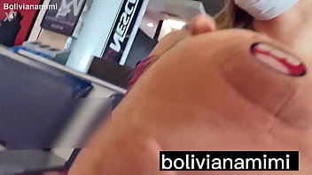 Pas de culotte et de miellat à l'aéroport de Congonhas Vidéo complète sur bolivianamimi.tv