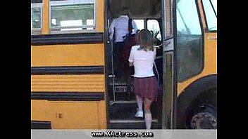школьный автобус девочки подросток секс