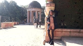 OUTDOORS Getting naked in a PUBLIC PARK in Barcelona