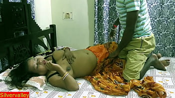 Indiano caldo Bhabhi sesso romantico con il marito hot webseries Saree sex