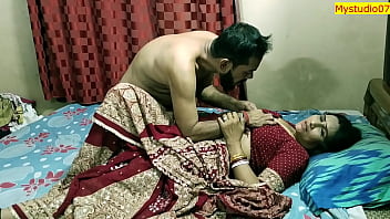 印度 xxx 摩洛伊斯兰解放阵线 哥 真正 的 性爱 与 丈夫 亲密 朋友 带有清晰的印地语音频
