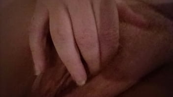 Natural ginger pussy fucking dildo