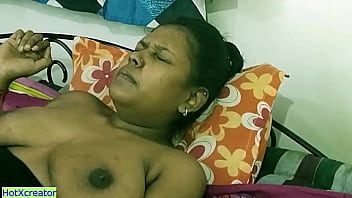 Indischer heißer Teenie-Junge hat Zimmerservice-Mädchen im örtlichen Hotel gefickt! Neuer Hindi-Sex