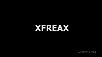 XfreaX, Noa Tevez & Stacy Bloom, Fist anal, ATOGM, Balls Deep Anal, Gapes, ButtRose, Squirt Drink, Sperme sur Rose XF040