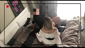 La telecamera nascosta ha filmato mia moglie che mi tradiva con il suo amante