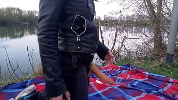 I fuck your ass like my lover fucked me, at the lake (Pegging, Milf, Outdoor, Amateur)