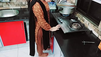 Desi Housewife Fucked Roughly In Kitchen While She Is Cooking With Hindi Audio