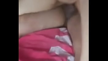 HUSBAND FILMING WIFE GIVING PUSSY ON SKIN TO FRIEND