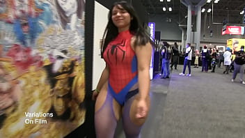 Big Booty Nixlynka Visits New York Comic Con 2021