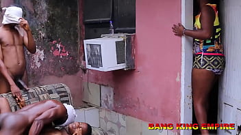 FESTIVAL DEL SESSO NELLA CASA AFRICANA - RICHIEDE DUE GRANDI CAZZI MOSTRO - VIDEO COMPLETO SU PREMIUM RED