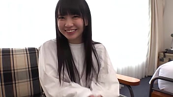 https://bit.ly/3AiQ4cf [amateur pov] The delivery beauty with a cute smile. Delivery job is a part of sugar datings for her. We pick up the food delivery beauty in Shibuya.