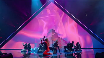 Anitta performing at the VMAs
