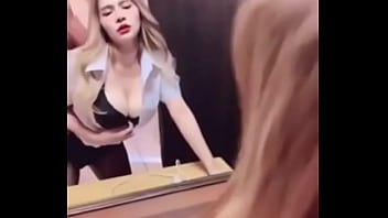 Popular net idol Nong Pim gets fucked in the dress