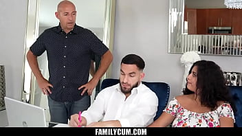 Slutty Stepsister and Stepbro Do Naughty Things While Stepdad Is Busy - Familycum