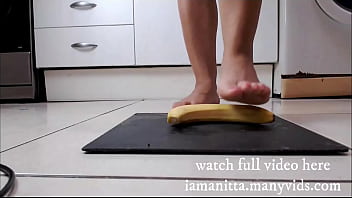 バナナの足潰し